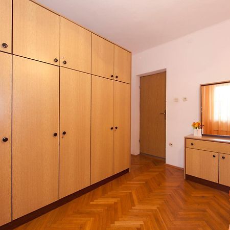 Apartmani Darinka Baška Voda Εξωτερικό φωτογραφία