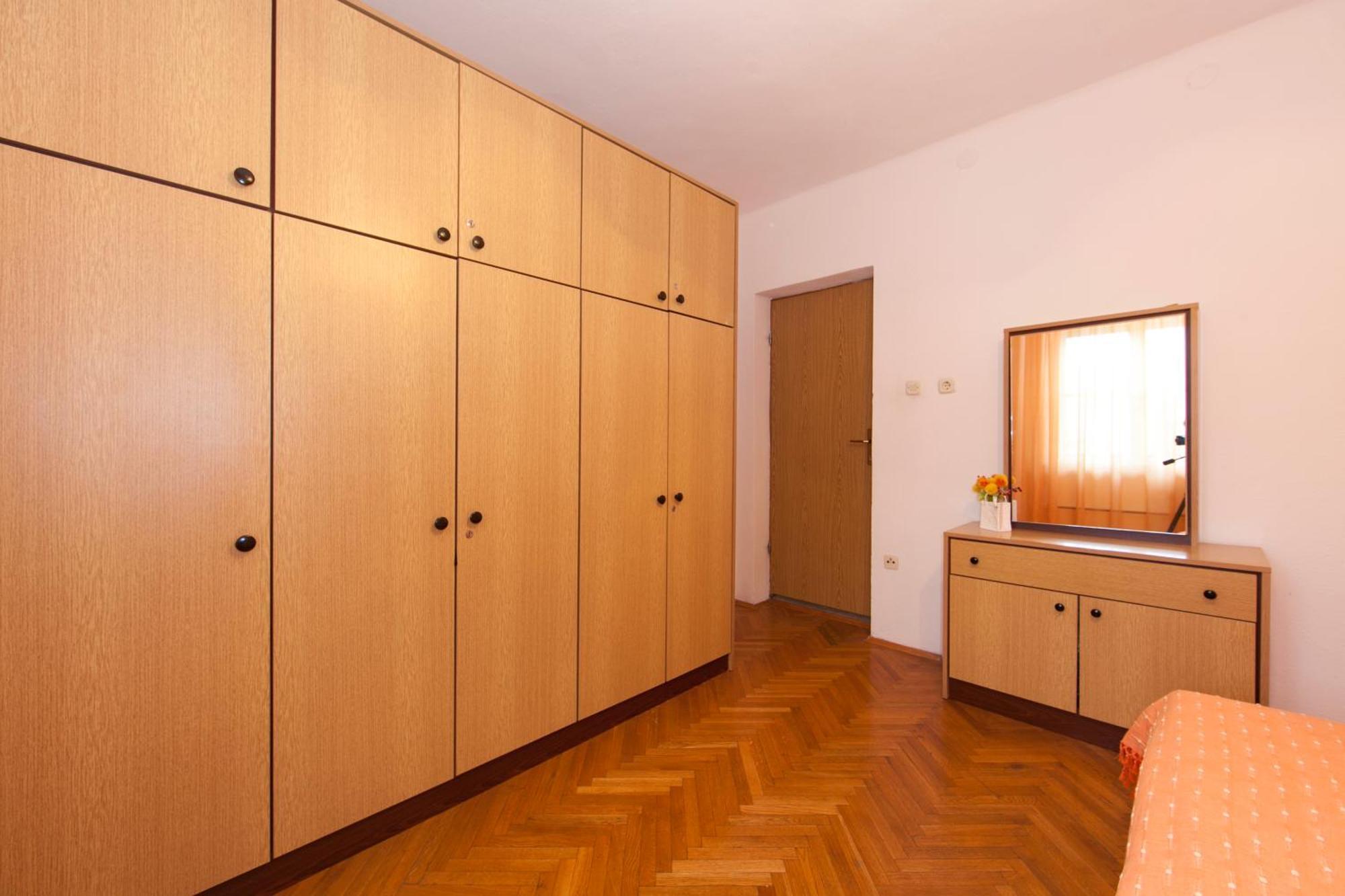 Apartmani Darinka Baška Voda Εξωτερικό φωτογραφία