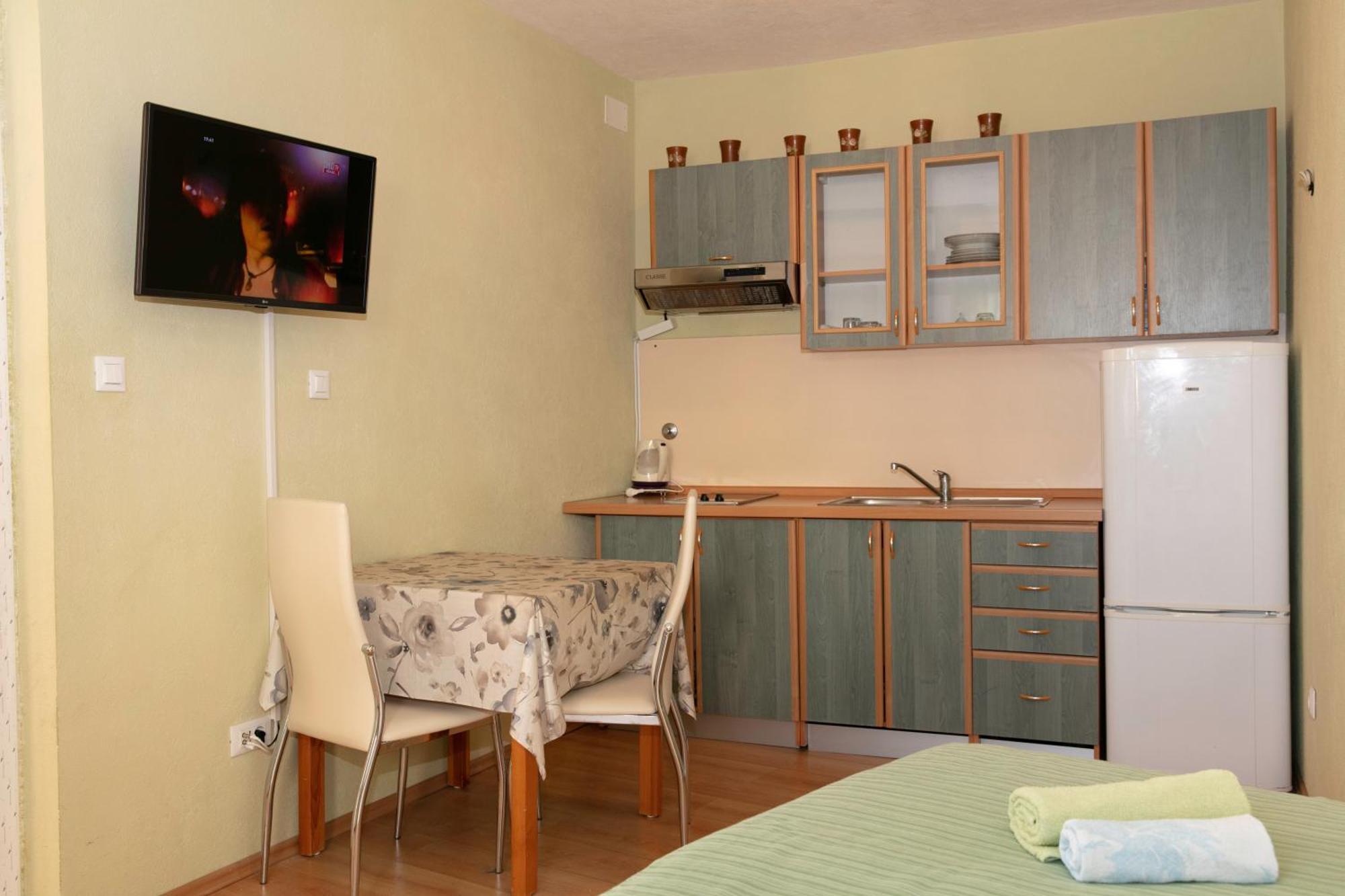 Apartmani Darinka Baška Voda Εξωτερικό φωτογραφία