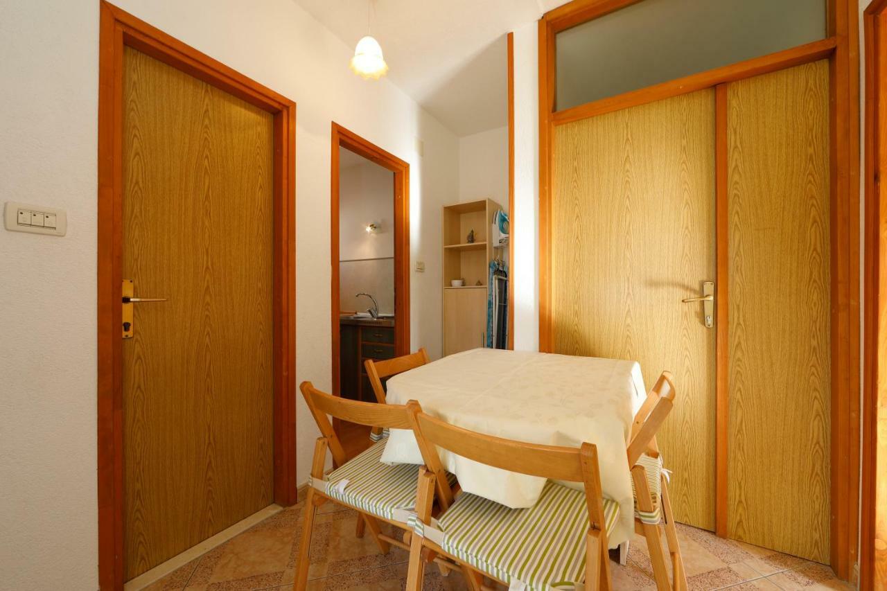 Apartmani Darinka Baška Voda Εξωτερικό φωτογραφία