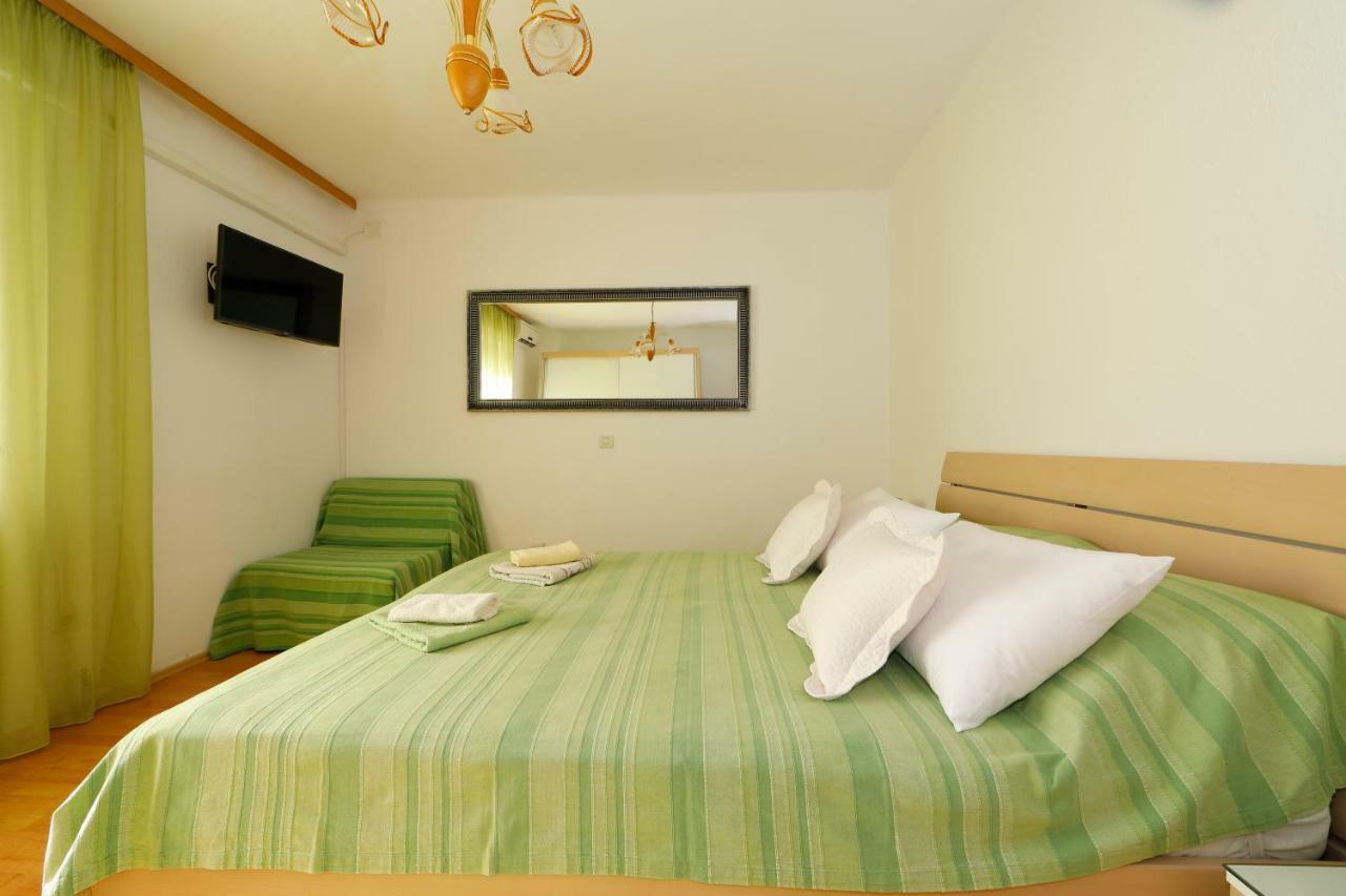 Apartmani Darinka Baška Voda Εξωτερικό φωτογραφία