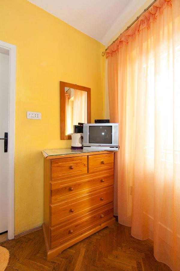 Apartmani Darinka Baška Voda Εξωτερικό φωτογραφία